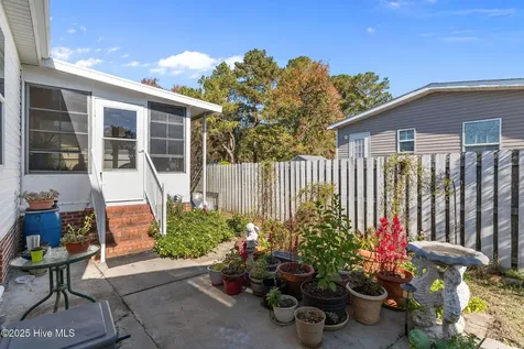 1041 Palm Court SW Calabash NC 28467