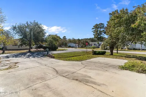 1041 Palm Court SW Calabash NC 28467