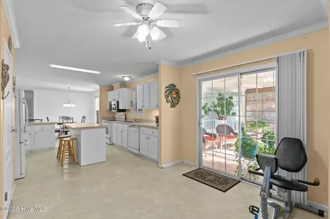 1041 Palm Court SW Calabash NC 28467