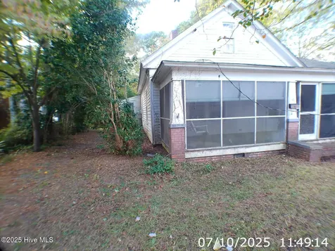 409 N Haughton Street Williamston NC 27892