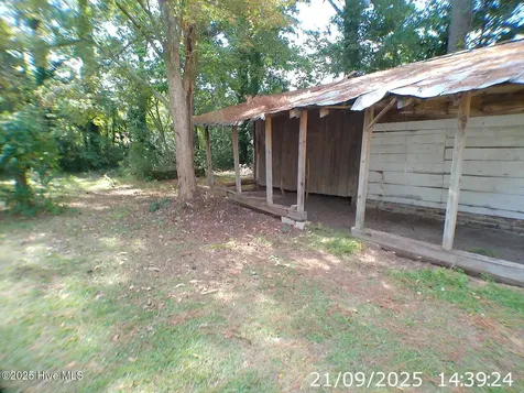 409 N Haughton Street Williamston NC 27892