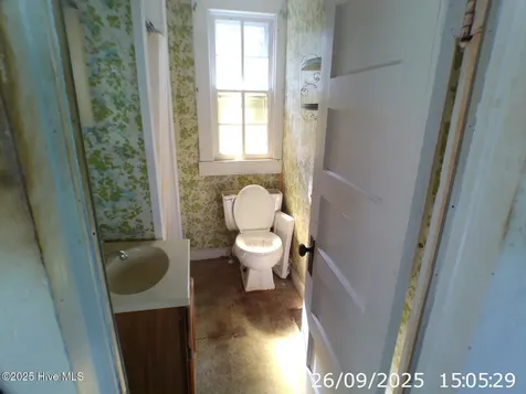 409 N Haughton Street Williamston NC 27892