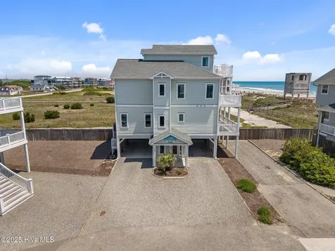130 N Permuda Wynd Drive North Topsail Beach NC 28460