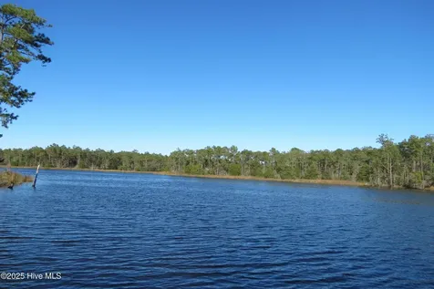 365 Tar Creek Road Oriental NC 28571