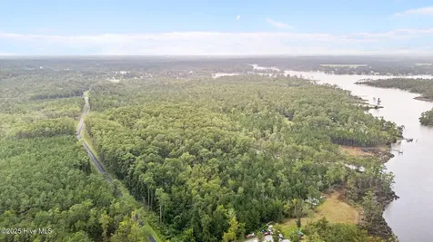 365 Tar Creek Road Oriental NC 28571