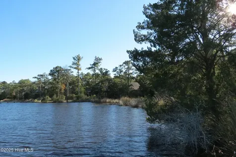 365 Tar Creek Road Oriental NC 28571