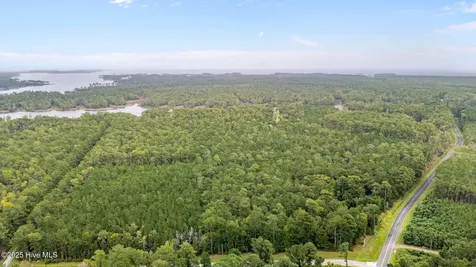 365 Tar Creek Road Oriental NC 28571