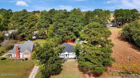 211 W Central Street Seaboard NC 27876