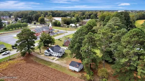 211 W Central Street Seaboard NC 27876