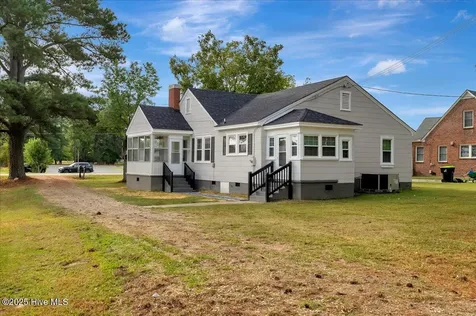 211 W Central Street Seaboard NC 27876
