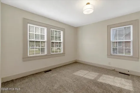 211 W Central Street Seaboard NC 27876
