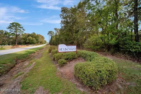 211 W Central Street Seaboard NC 27876