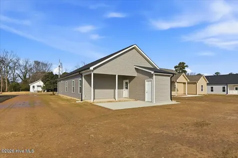 606 S Vance Street Fremont NC 27830