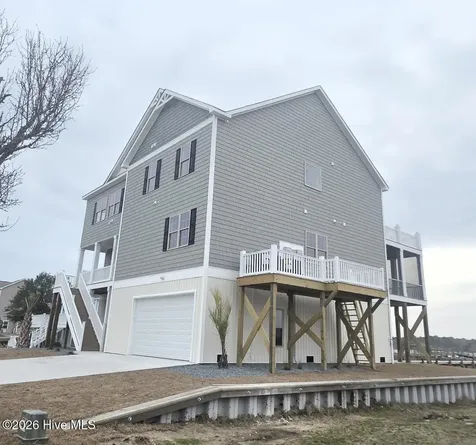 157 Big Hammock Point Road Sneads Ferry NC 28460