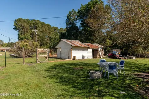 1021 Church Street Willard NC 28478