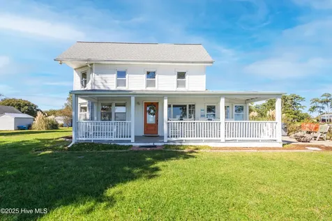 172 Lands End Road Knotts Island NC 27950