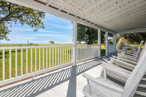 172 Lands End Road Knotts Island NC 27950