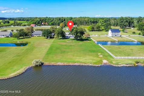 172 Lands End Road Knotts Island NC 27950