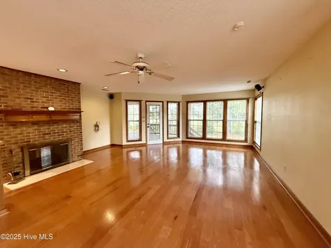 510 Robin Lane Edenton NC 27932
