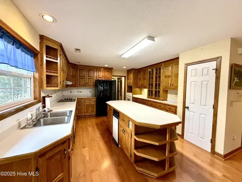 510 Robin Lane Edenton NC 27932