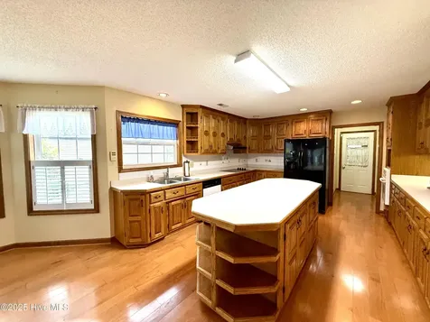 510 Robin Lane Edenton NC 27932