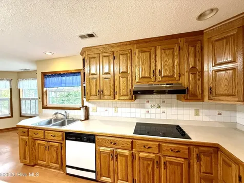 510 Robin Lane Edenton NC 27932