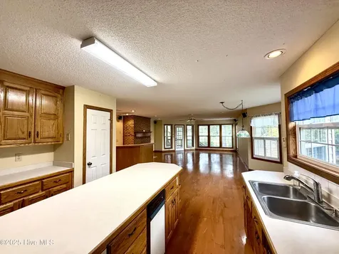 510 Robin Lane Edenton NC 27932