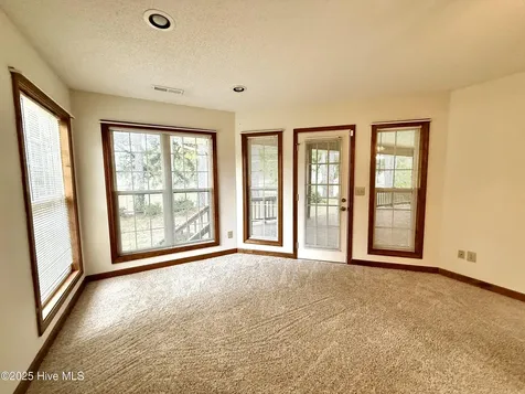 510 Robin Lane Edenton NC 27932