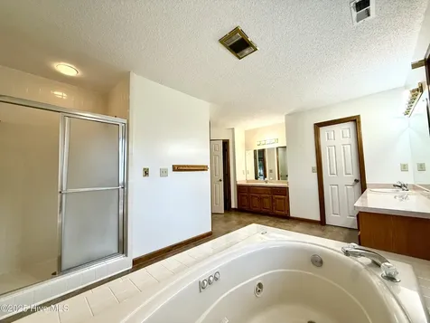 510 Robin Lane Edenton NC 27932