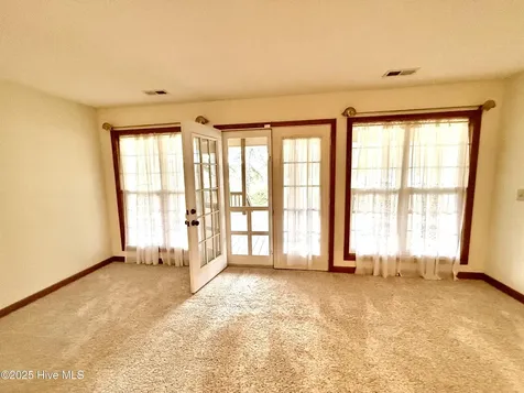 510 Robin Lane Edenton NC 27932