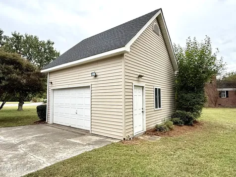 510 Robin Lane Edenton NC 27932