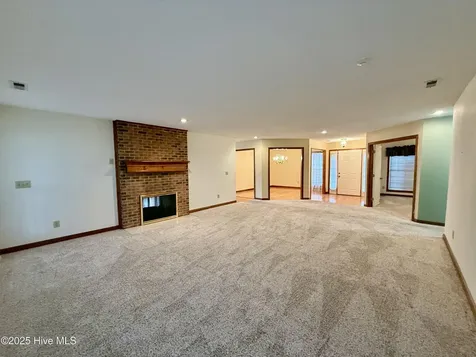 510 Robin Lane Edenton NC 27932