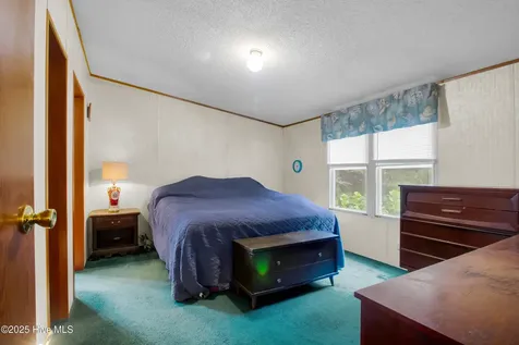 710 W West Firetower Road Swansboro NC 28584