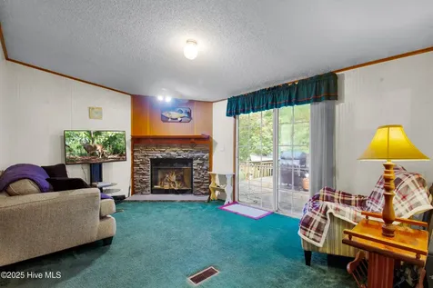 710 W West Firetower Road Swansboro NC 28584