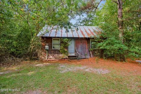 710 W West Firetower Road Swansboro NC 28584