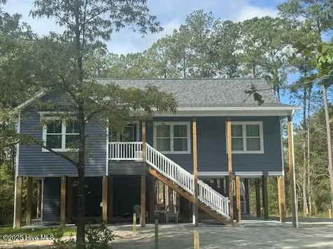 1311 Blackbeard Drive Oriental NC 28571