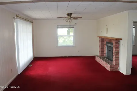 1312 Sunny Side Street Whiteville NC 28472