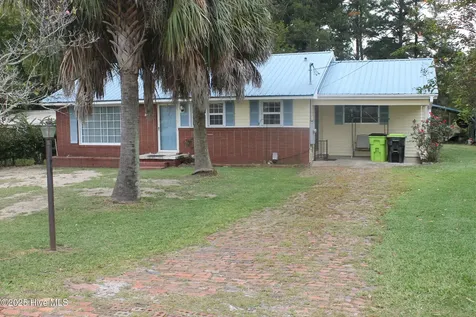 1312 Sunny Side Street Whiteville NC 28472
