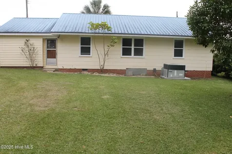 1312 Sunny Side Street Whiteville NC 28472