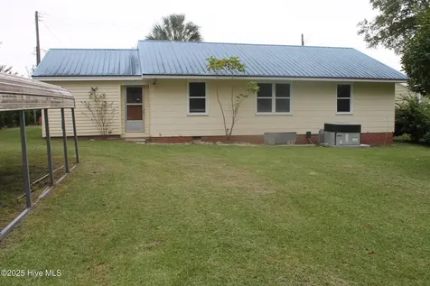 1312 Sunny Side Street Whiteville NC 28472