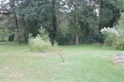 1312 Sunny Side Street Whiteville NC 28472