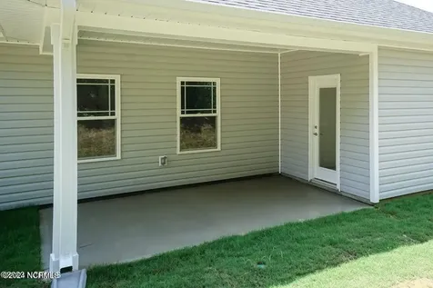 82 Fishing Creek Drive New Bern NC 28562