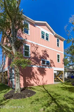 114 SE 75th Street Oak Island NC 28465