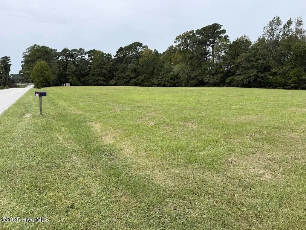 252 W Firetower Road Peletier NC 28584