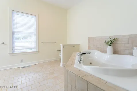 140 Middleton Drive Hertford NC 27944