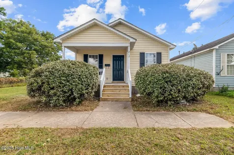 212 Lawson Street New Bern NC 28562
