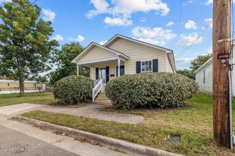212 Lawson Street New Bern NC 28562