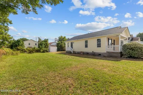 212 Lawson Street New Bern NC 28562