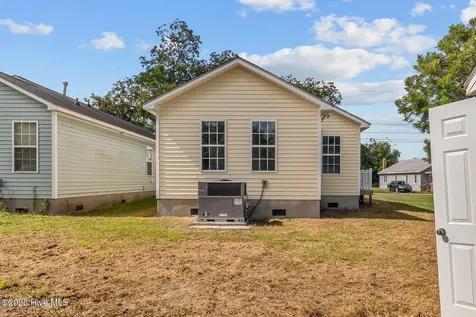212 Lawson Street New Bern NC 28562