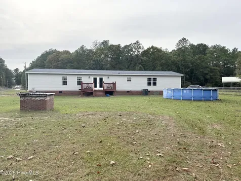 371 Maysville Lane Tar Heel NC 28392
